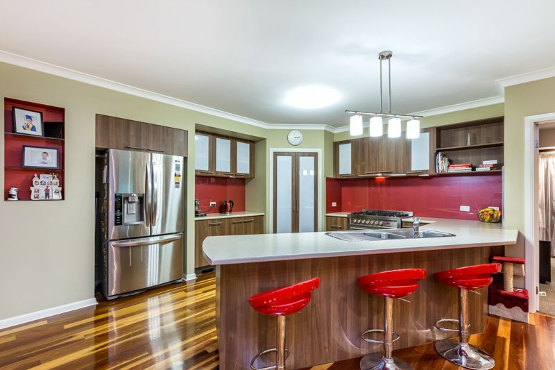7 Clonandra Lane, Caroline Springs - Thumbnail 7