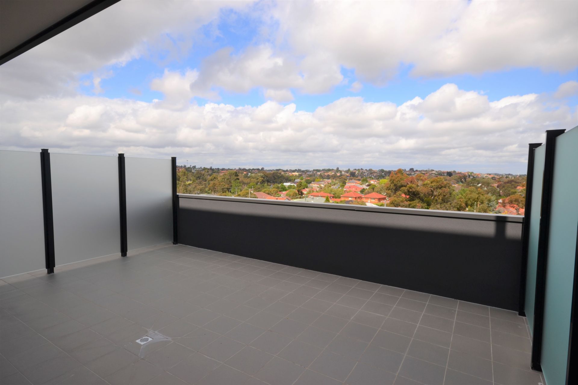 One Bedroom Apartment with stunning views