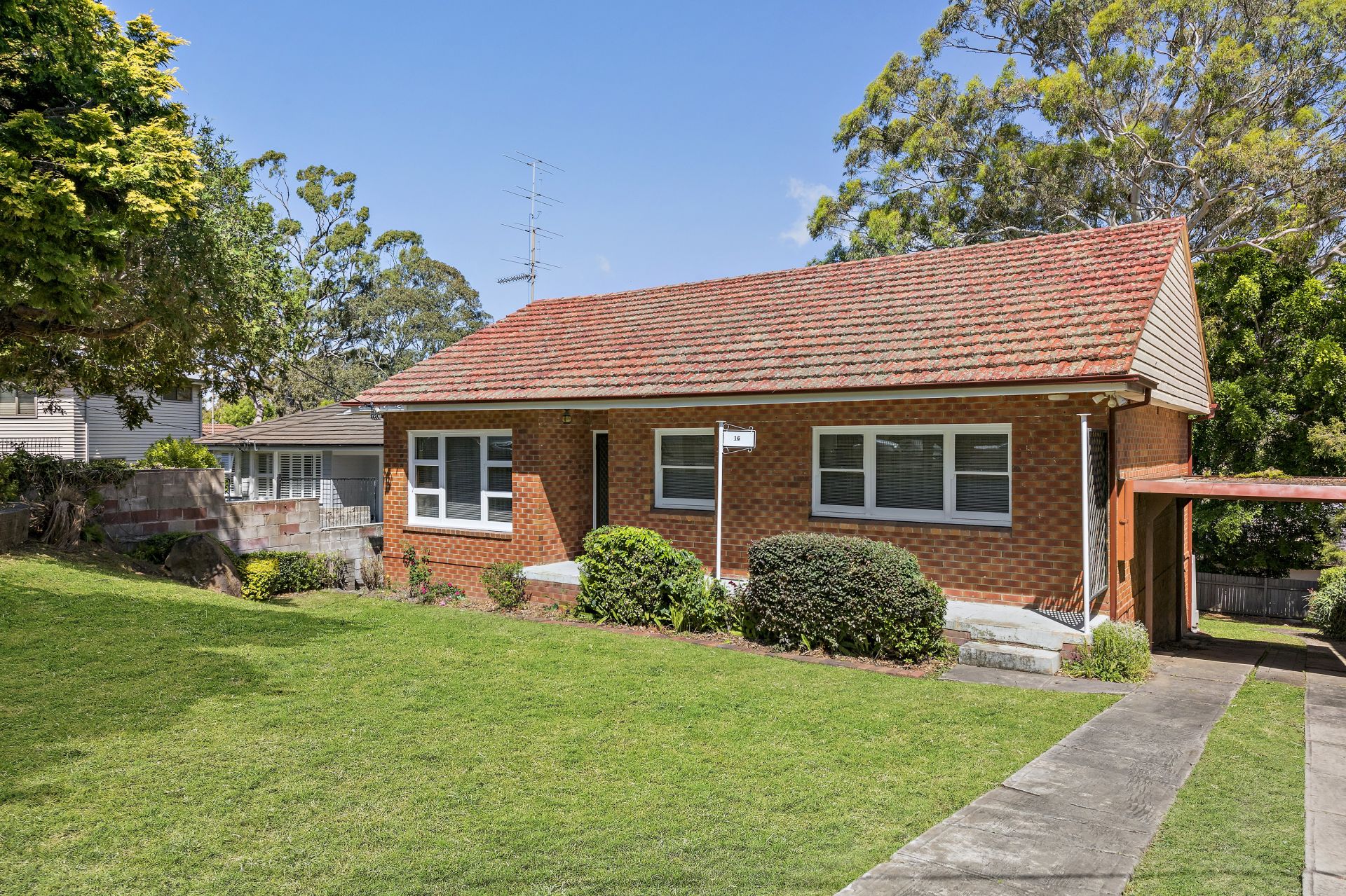 Real Estate For Sale 16 Stillness Road Figtree , NSW
