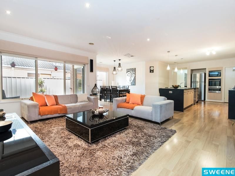 3 Hunts Cross Way, Caroline Springs - Thumbnail 7