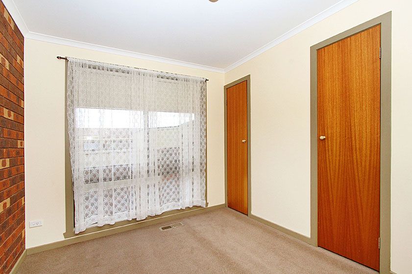 SPACIOUS 2 BEDROOM UNIT