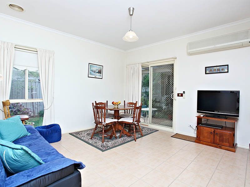 6 Gilmore Lane, Caroline Springs - Thumbnail 4