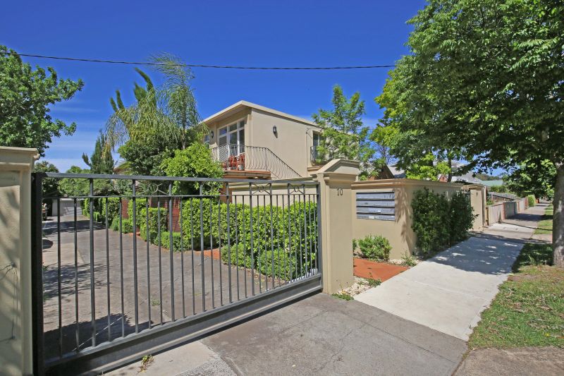 4/70 Collins Street, Thornbury