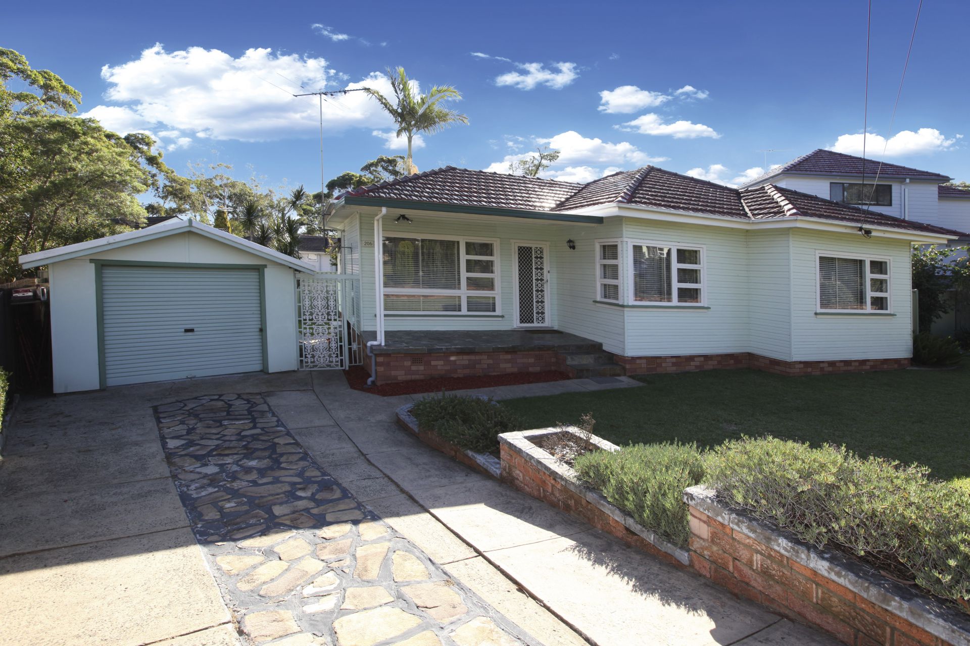 206 Lambeth Street, Picnic Point Alliance Real Estate