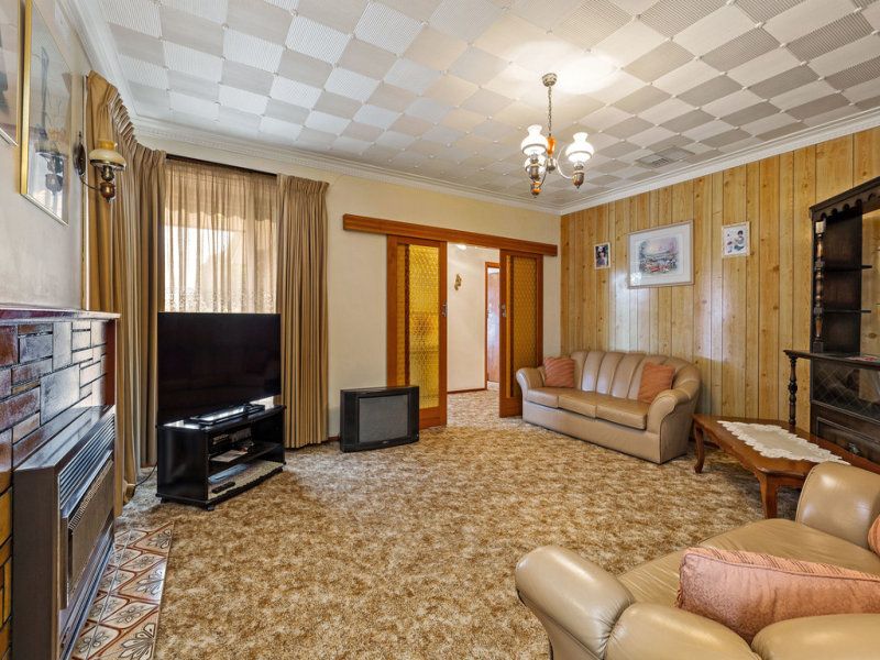 35 Rosala Avenue, Altona North - Thumbnail 5