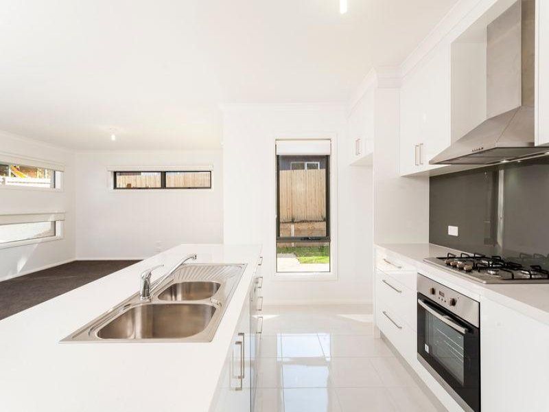 2/182 Thacker Street OCEAN GROVE VIC, Ocean Grove - Thumbnail 4