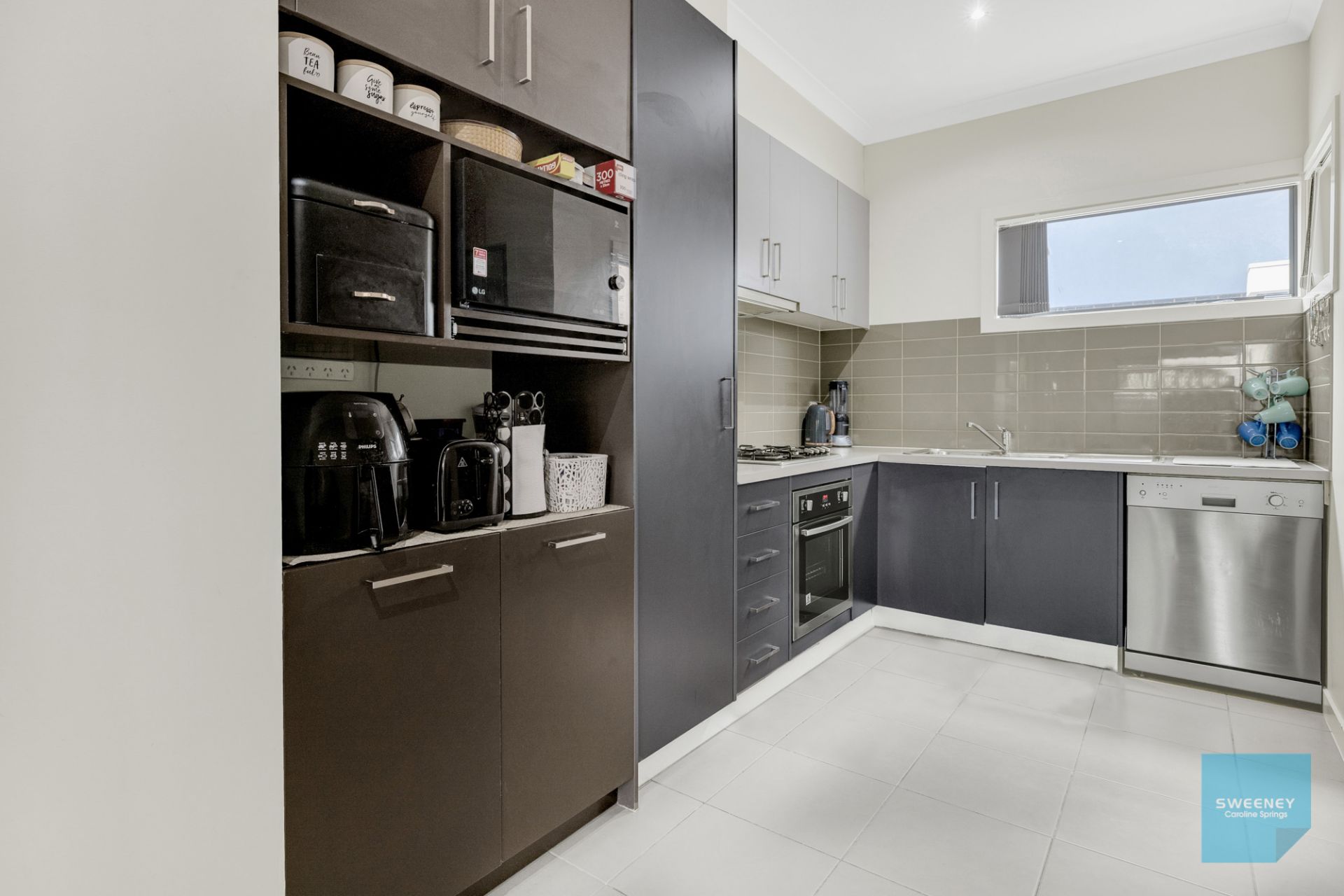 30/79 Lancefield  Drive, Caroline Springs - Thumbnail 3