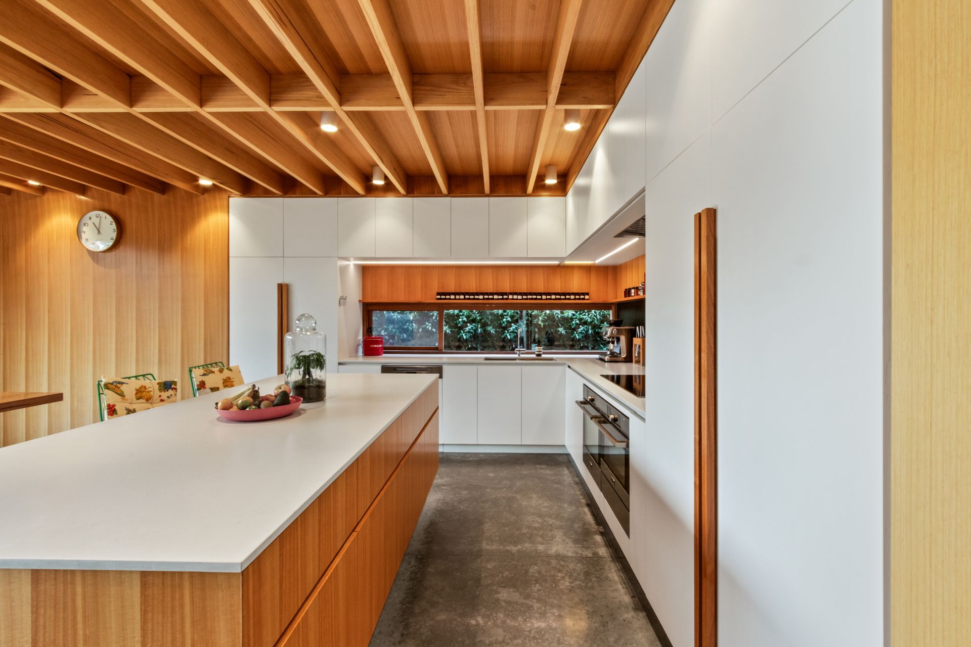 EXEMPLARY FAMILY HAVEN EPITOMISING CONTEMPORARY CLASS