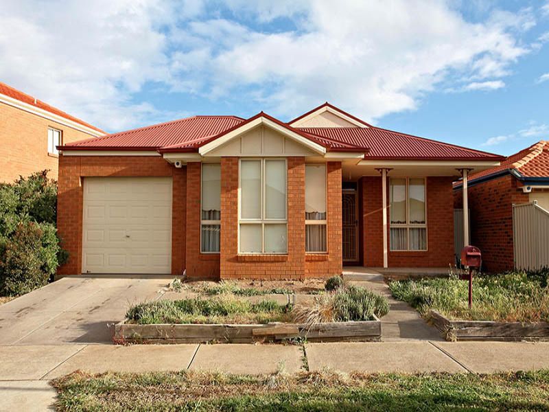 7 Cleland Way, Caroline Springs - Thumbnail 2