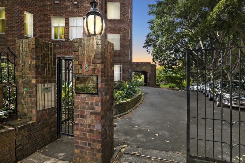 Sold 33/8 Birtley Place Elizabeth Bay , NSW 2011