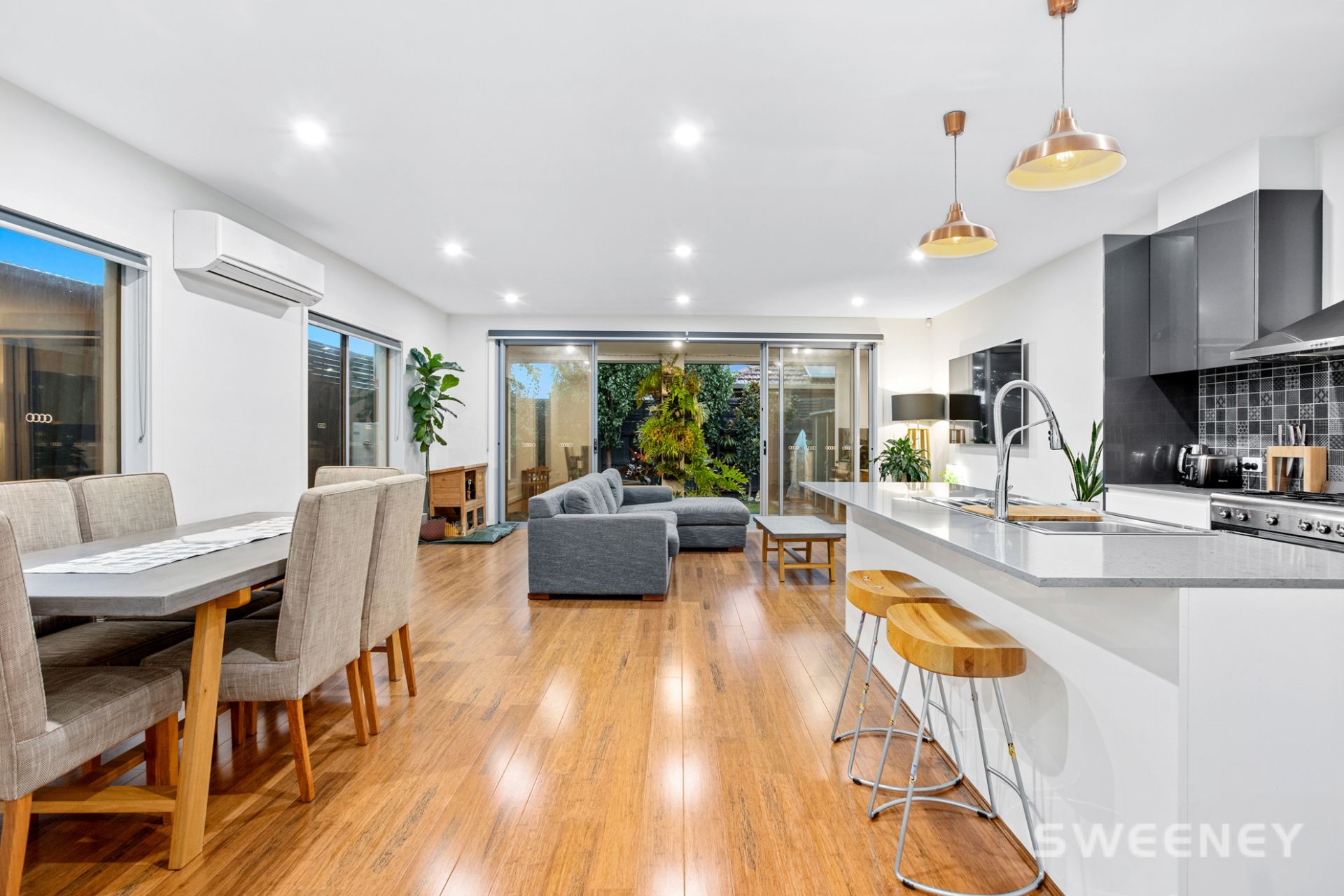 64a Waters Drive, Seaholme - Thumbnail 3