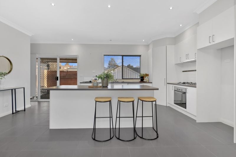 2/114 Anderson Street, Lilydale