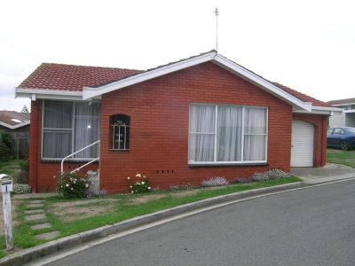 1/19 Victoria Parade, DEVONPORT, Devonport - Thumbnail 2