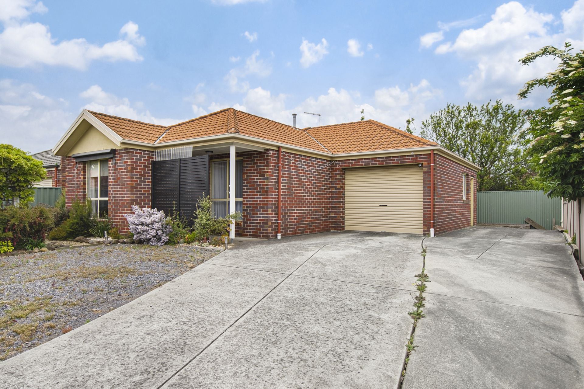 21 Domain Gardens Sebastopol VIC, Sebastopol - Thumbnail 3