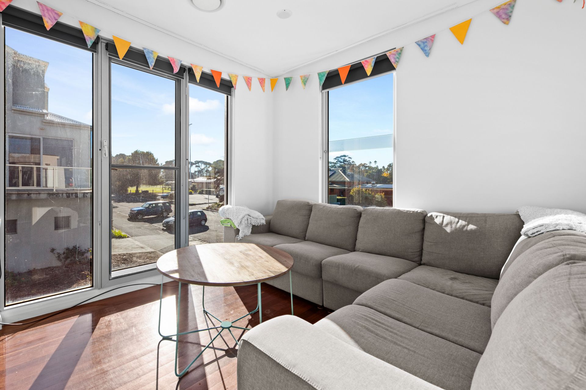 32 Mill Lane, Williamstown - Thumbnail 8