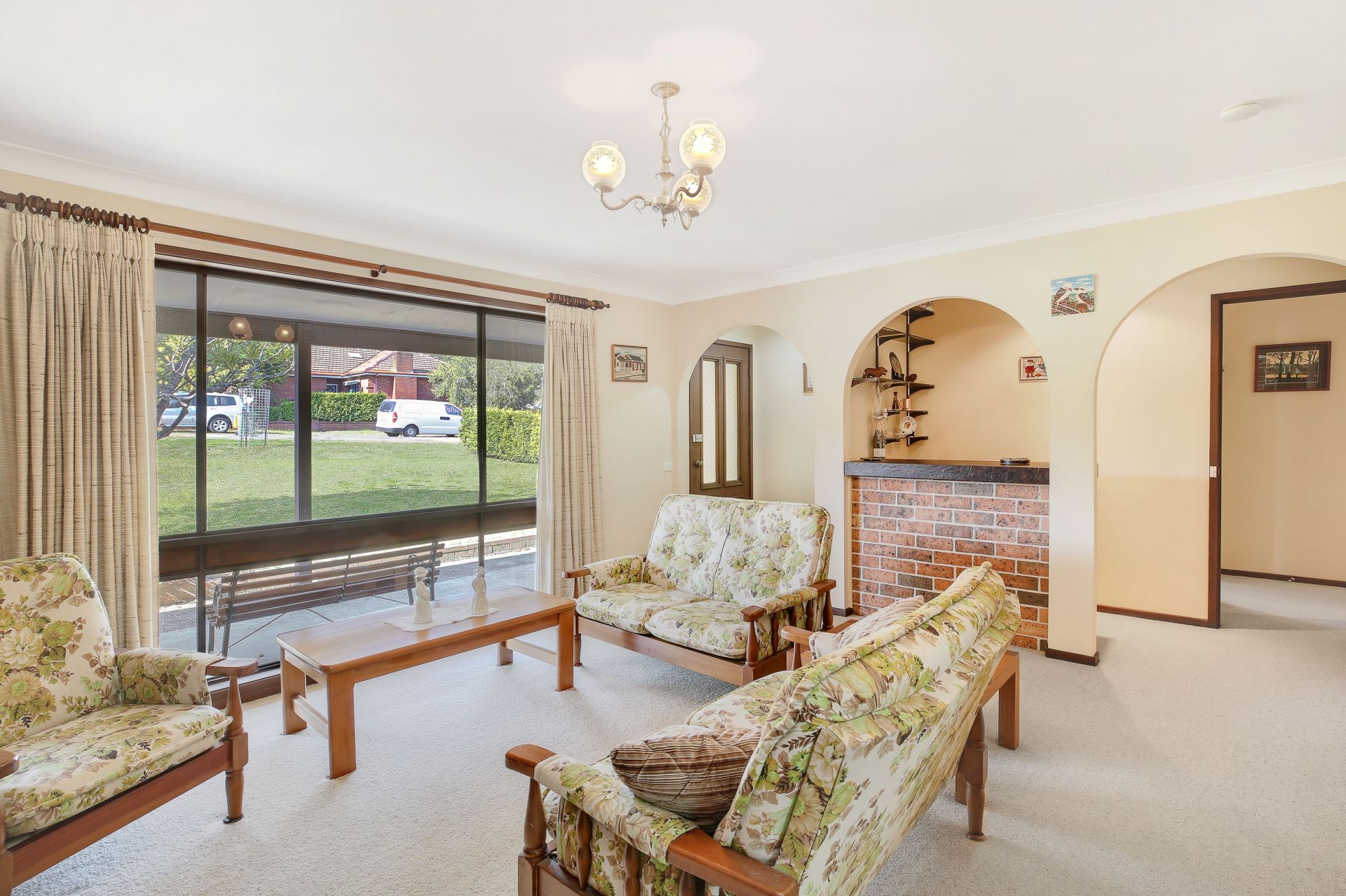 37 Banksia Avenue, Engadine, Engadine - Thumbnail 3