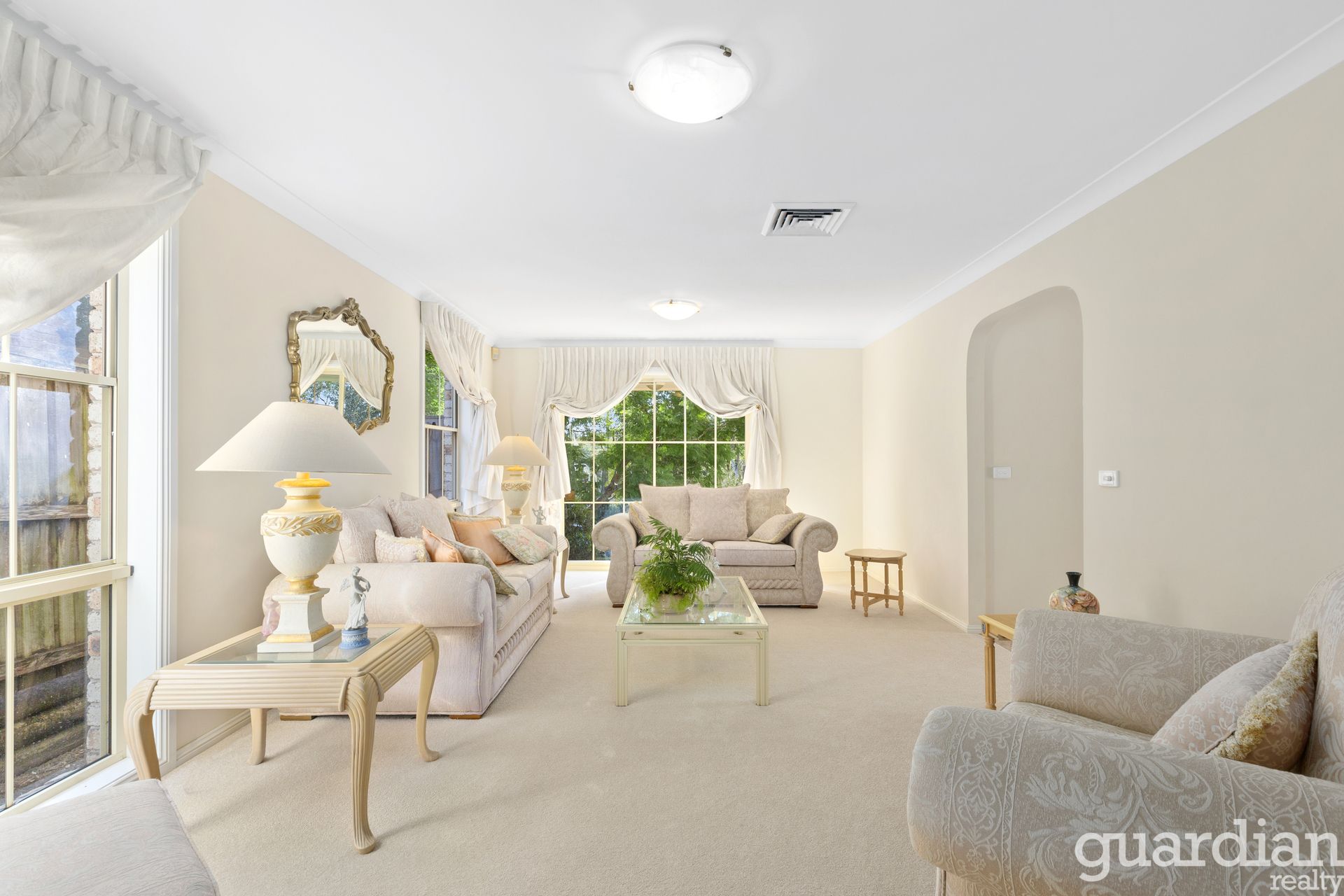 22 Ravensbourne Circuit Dural NSW, Dural - Thumbnail 7