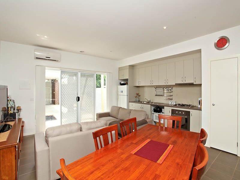 413 Hume Drive, Caroline Springs - Thumbnail 4