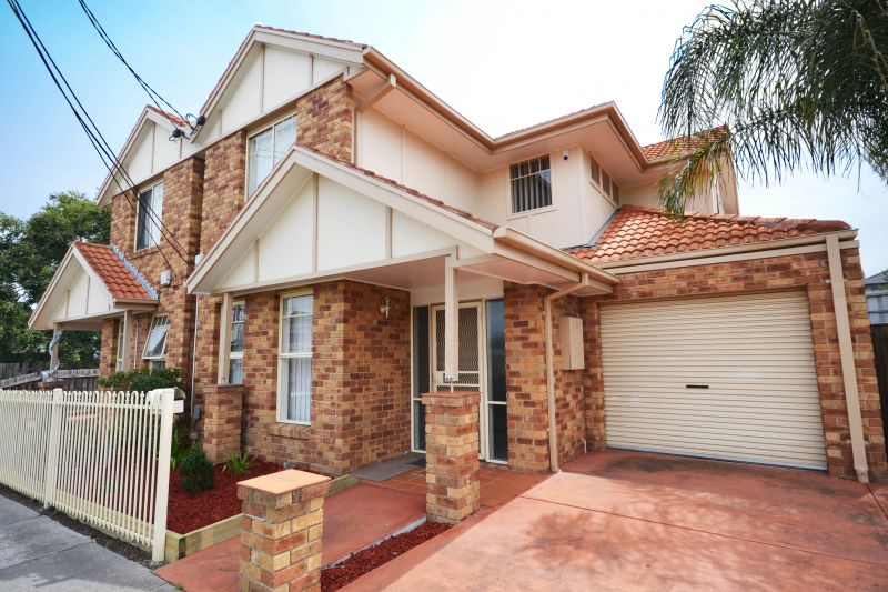 1B Whitelaw Street, Reservoir