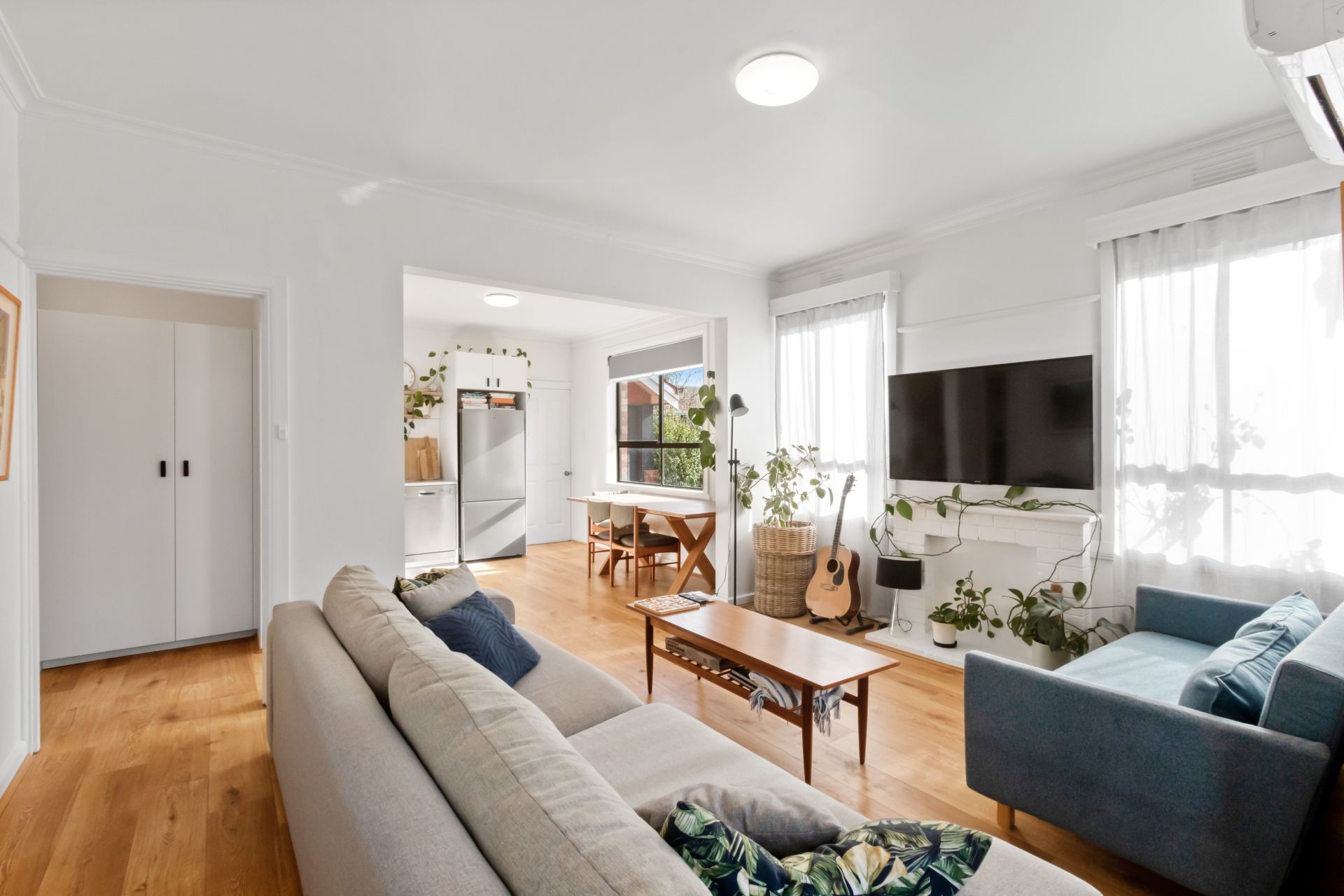 Stunning Renovated 3-Bedroom House in Reservoir