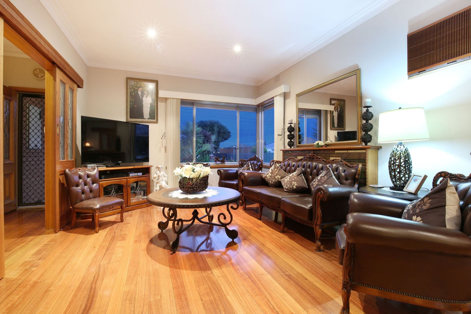 GRAND FAMILY HOME