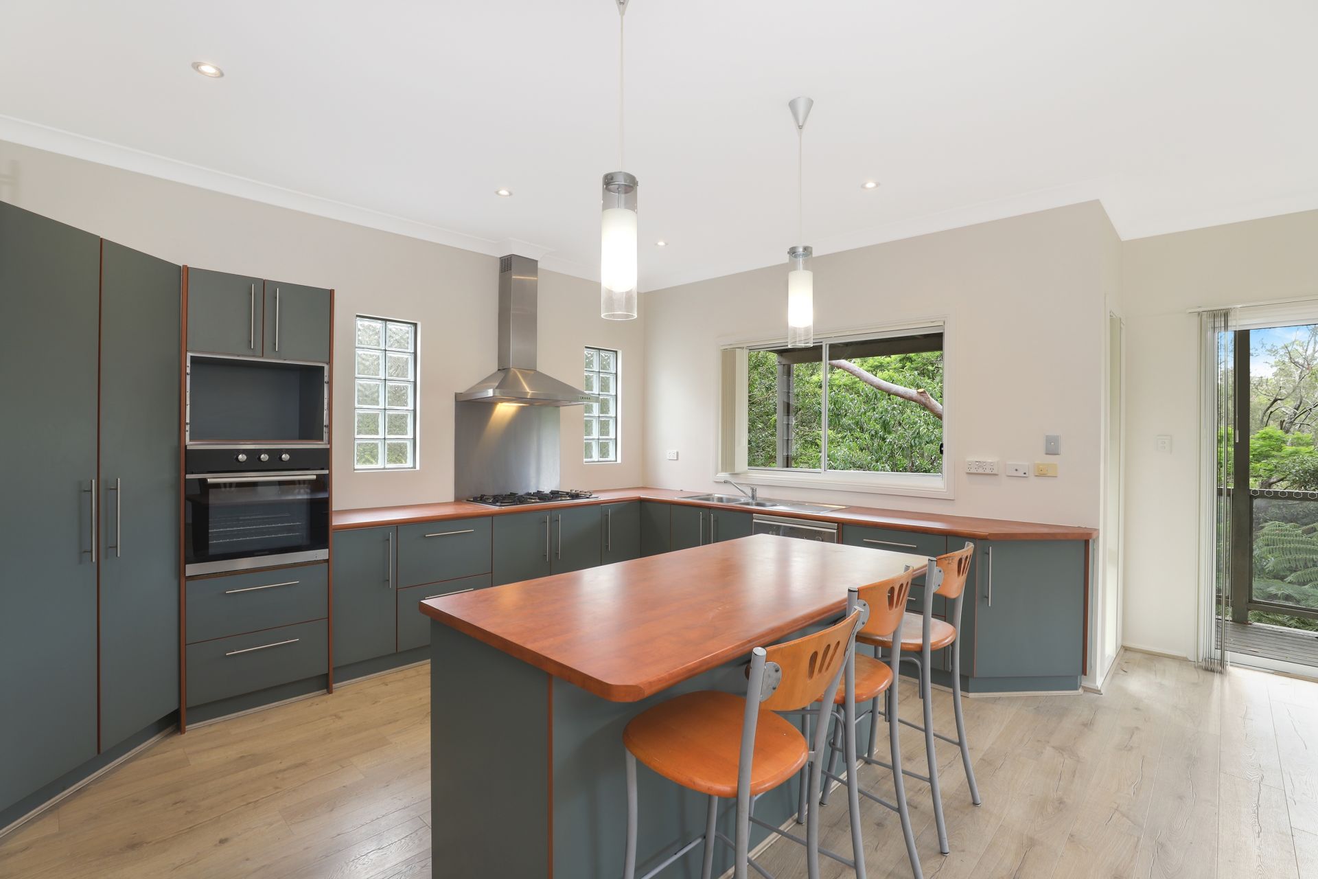 50 Carvers Road, Oyster Bay, Oyster Bay - Thumbnail 3