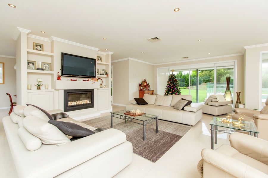 Real Estate For Sale 1 Clare Avenue Lake Albert , NSW