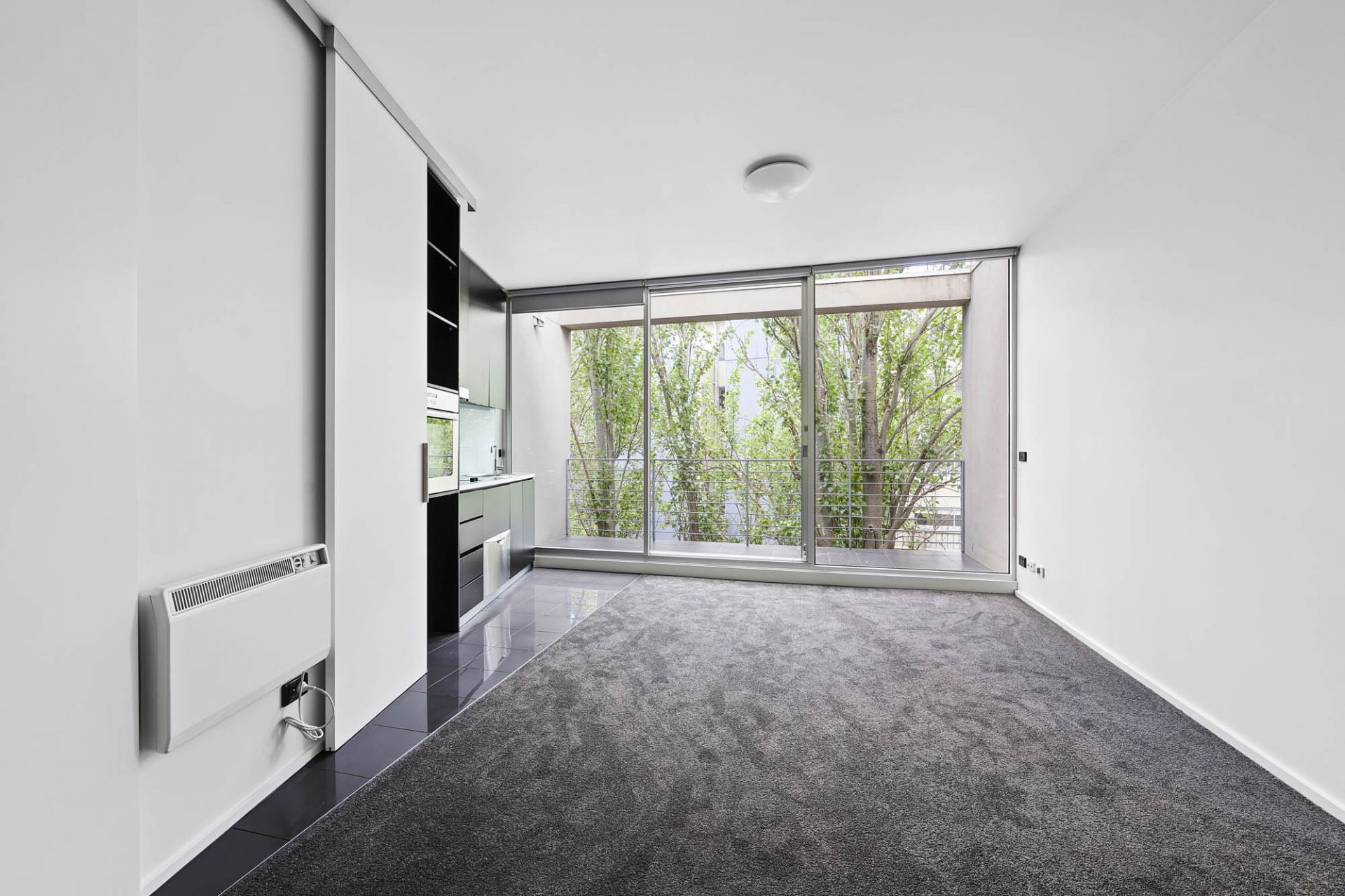 10/186 Barkly Street, St Kilda - Thumbnail 4