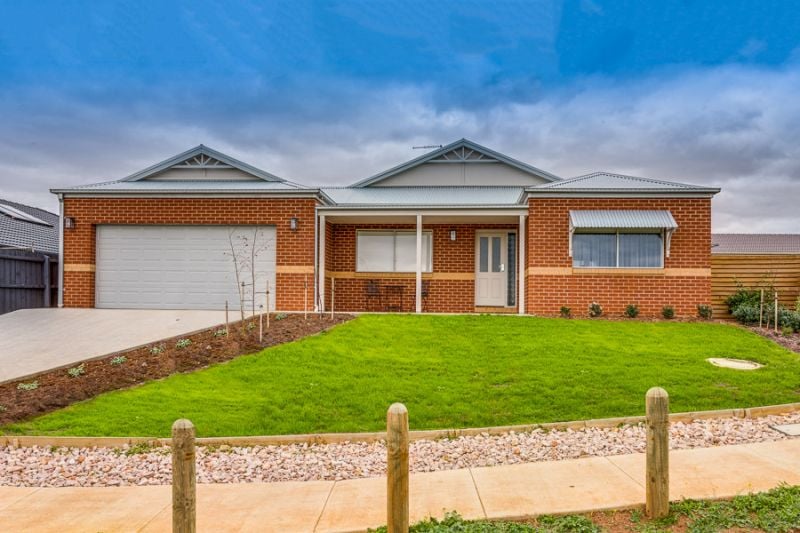 53 McCullagh Street, Bacchus Marsh - Thumbnail 2