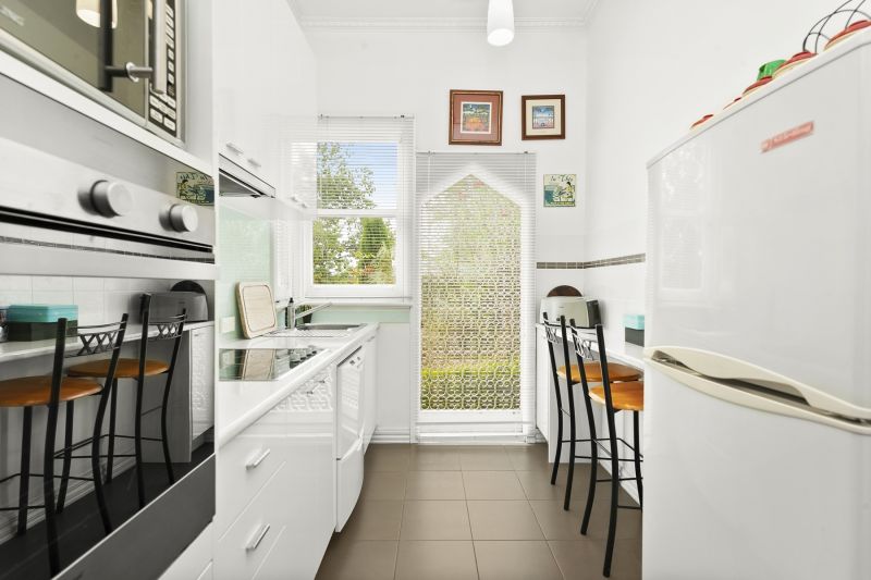 710 Doveton Street North, Soldiers Hill, Soldiers Hill - Thumbnail 7