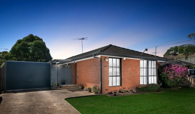 19 Maiden Court, Epping