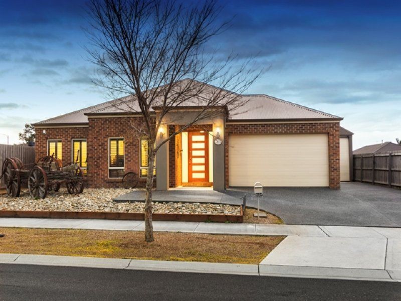 31 Morton Boulevard, Taylors Hill - Thumbnail 2