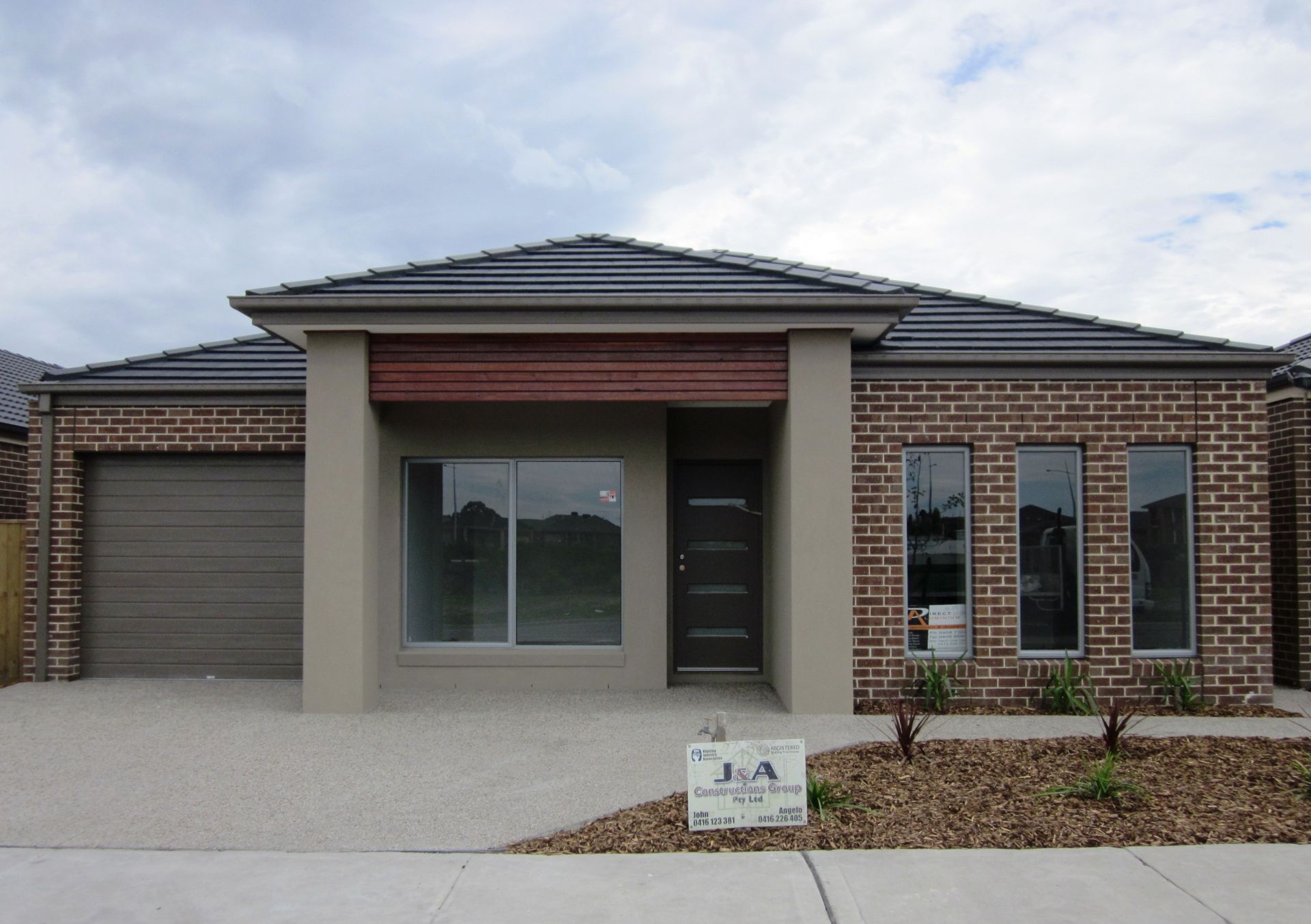 ASTOUNDING FAMILY HOME IN LYNDARUM!