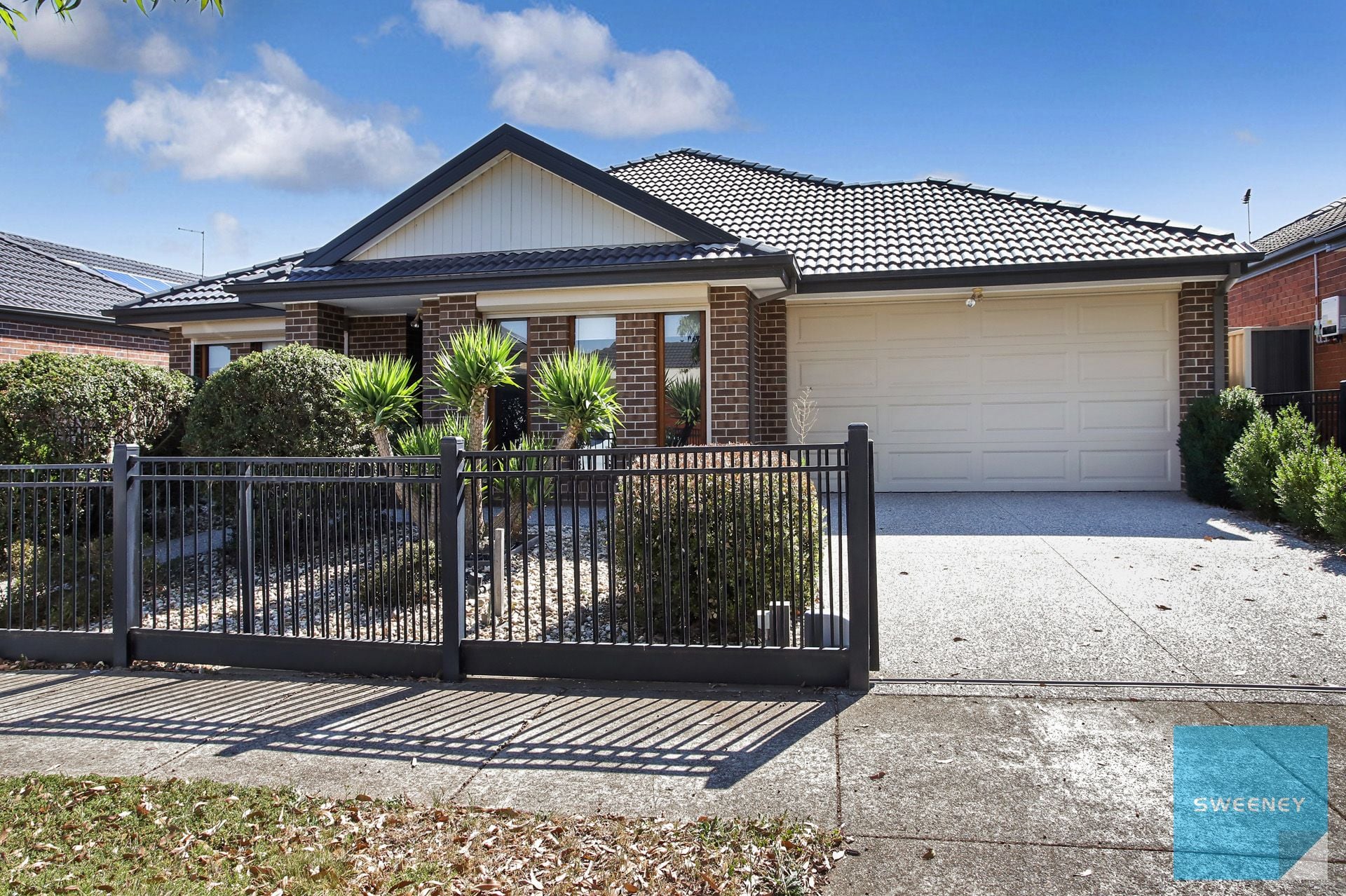 34 Rosella Crescent, Caroline Springs - Thumbnail 3