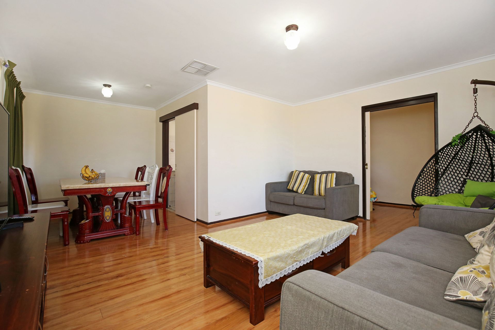 COMFORT AND CHARM   *Insp Wed 18th Apr @ 4:15pm*