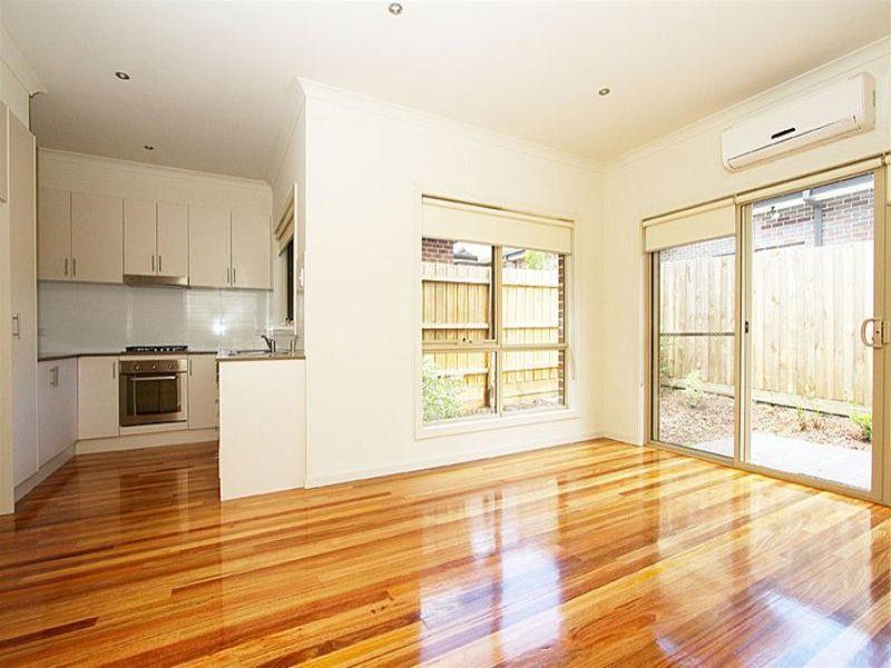 3/51 St Vigeons Road, Reservoir