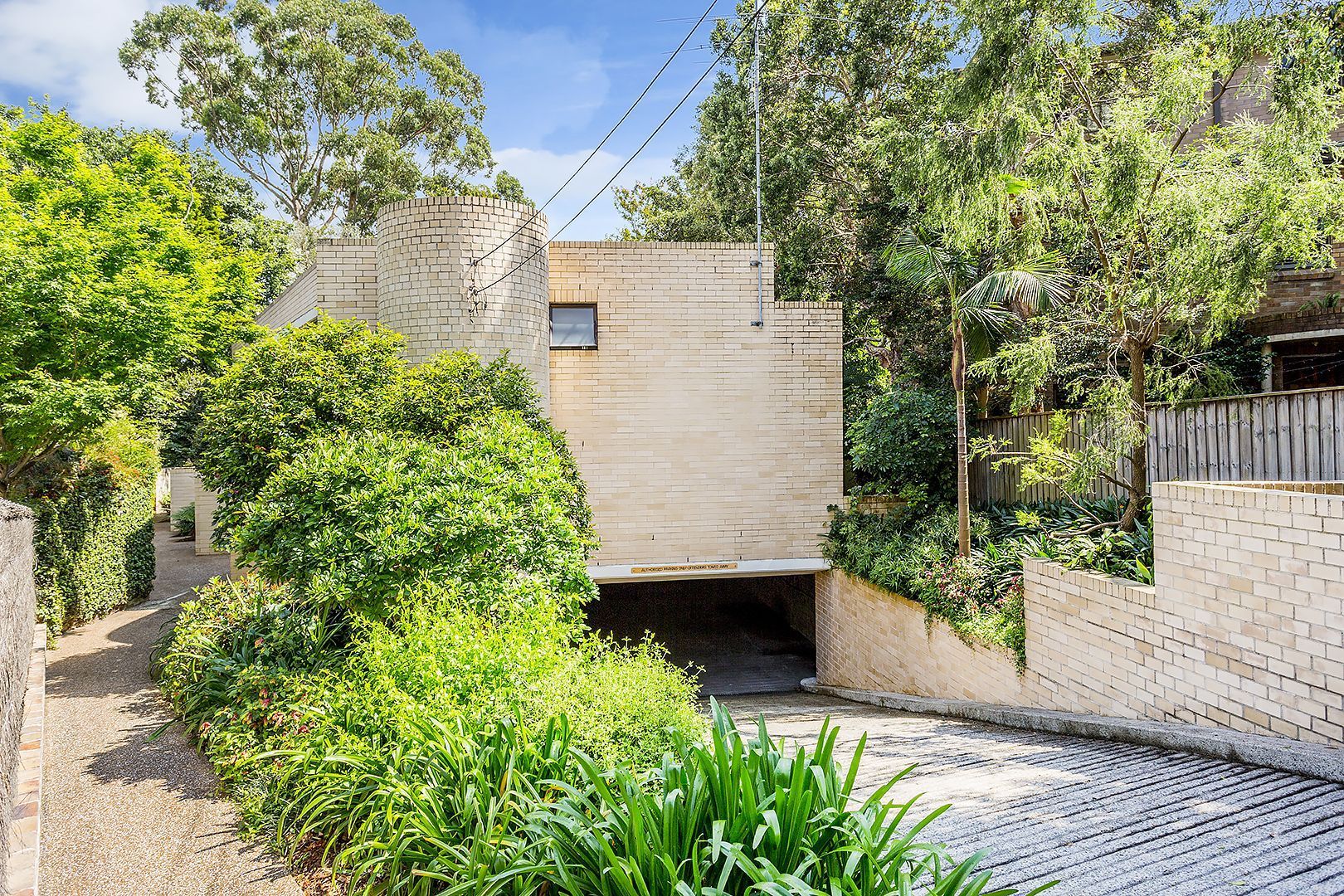 Real Estate For Lease 1/11A Doohat Avenue North Sydney , NSW