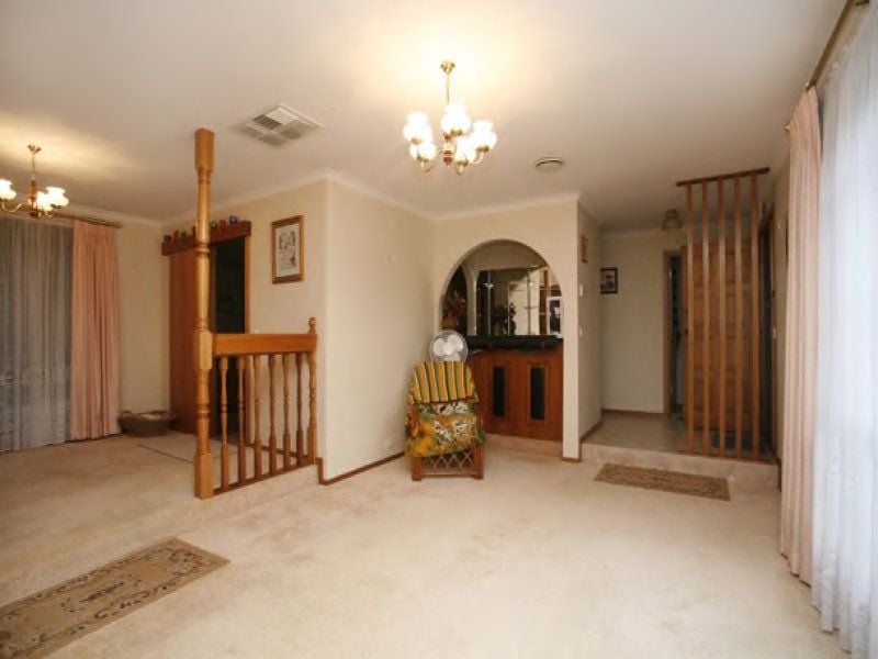 11 Cheasley Place, Altona Meadows - Thumbnail 4