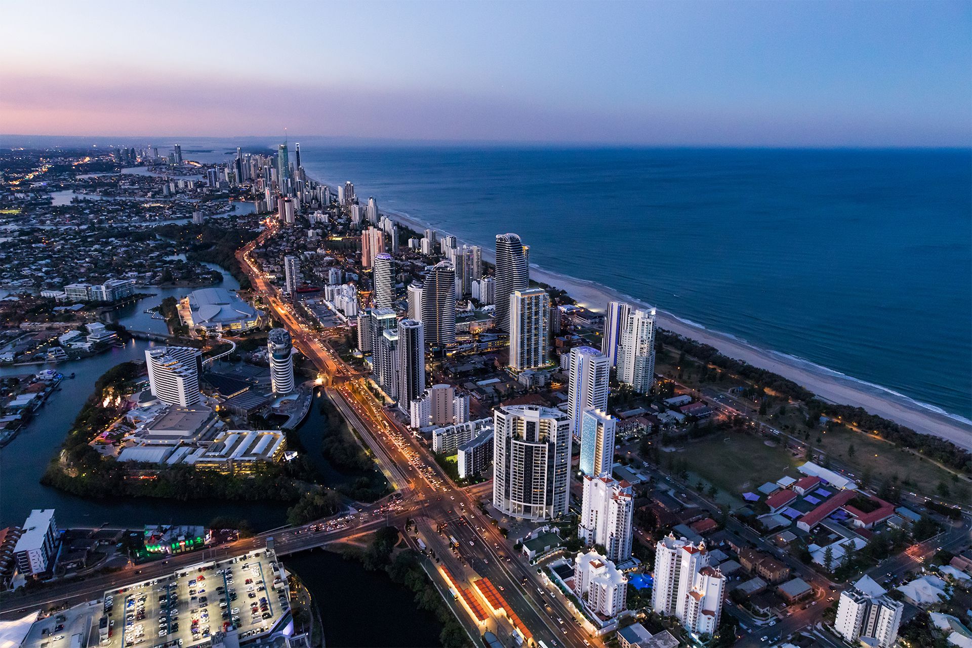 506/12-18 Philip Avenue, Broadbeach - Thumbnail 5