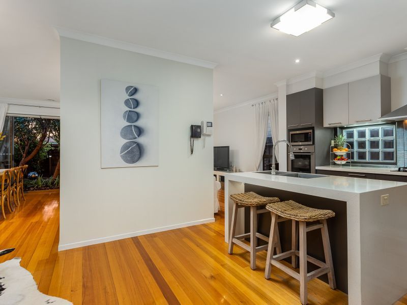 10 Rowson Court, Altona Meadows - Thumbnail 3
