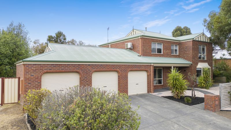 21 Tinworth Avenue, Mount Clear, Mount Clear - Thumbnail 3