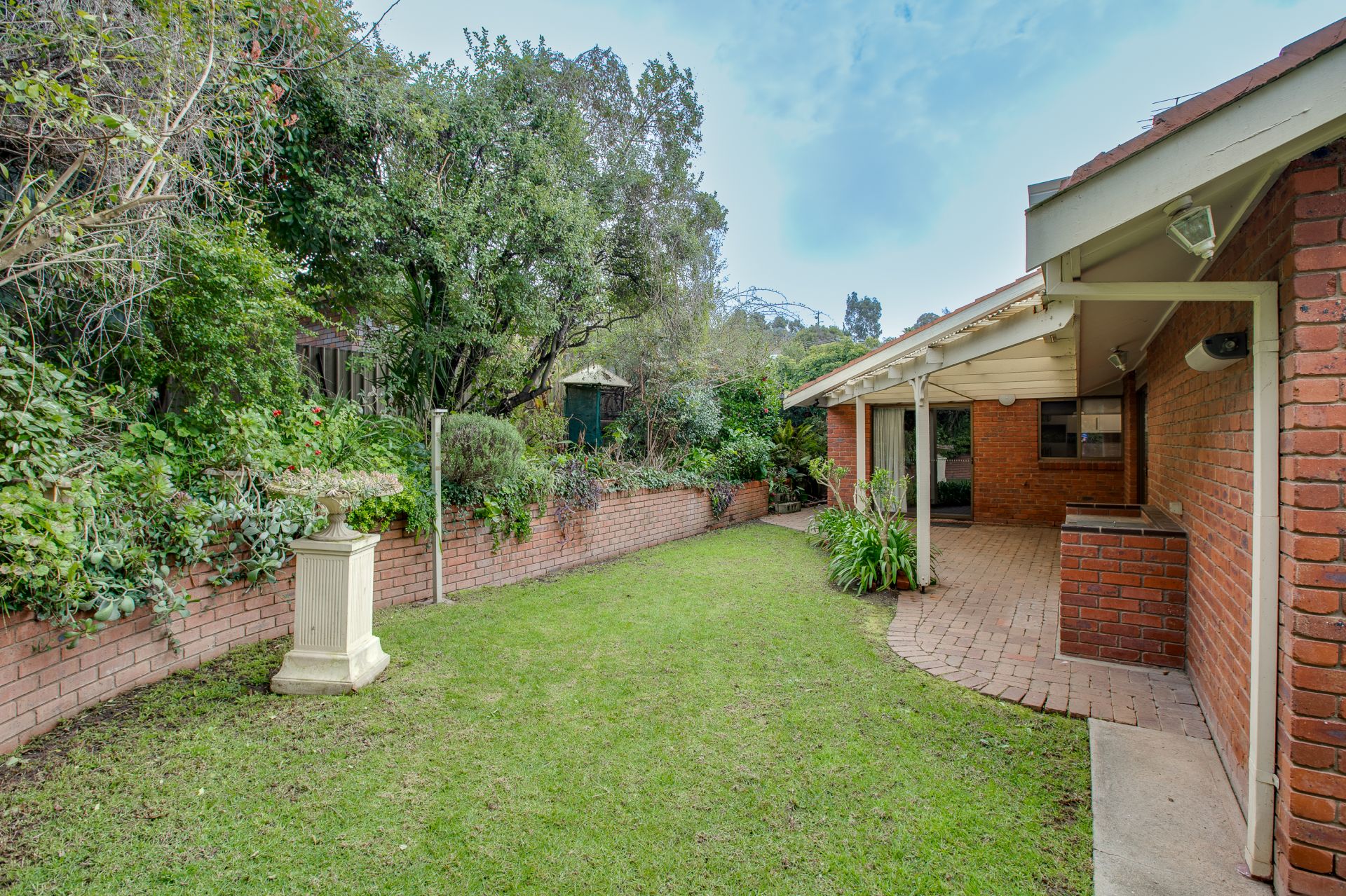 32 Michelle Avenue, Lavington Gilson Yonson Real Estate