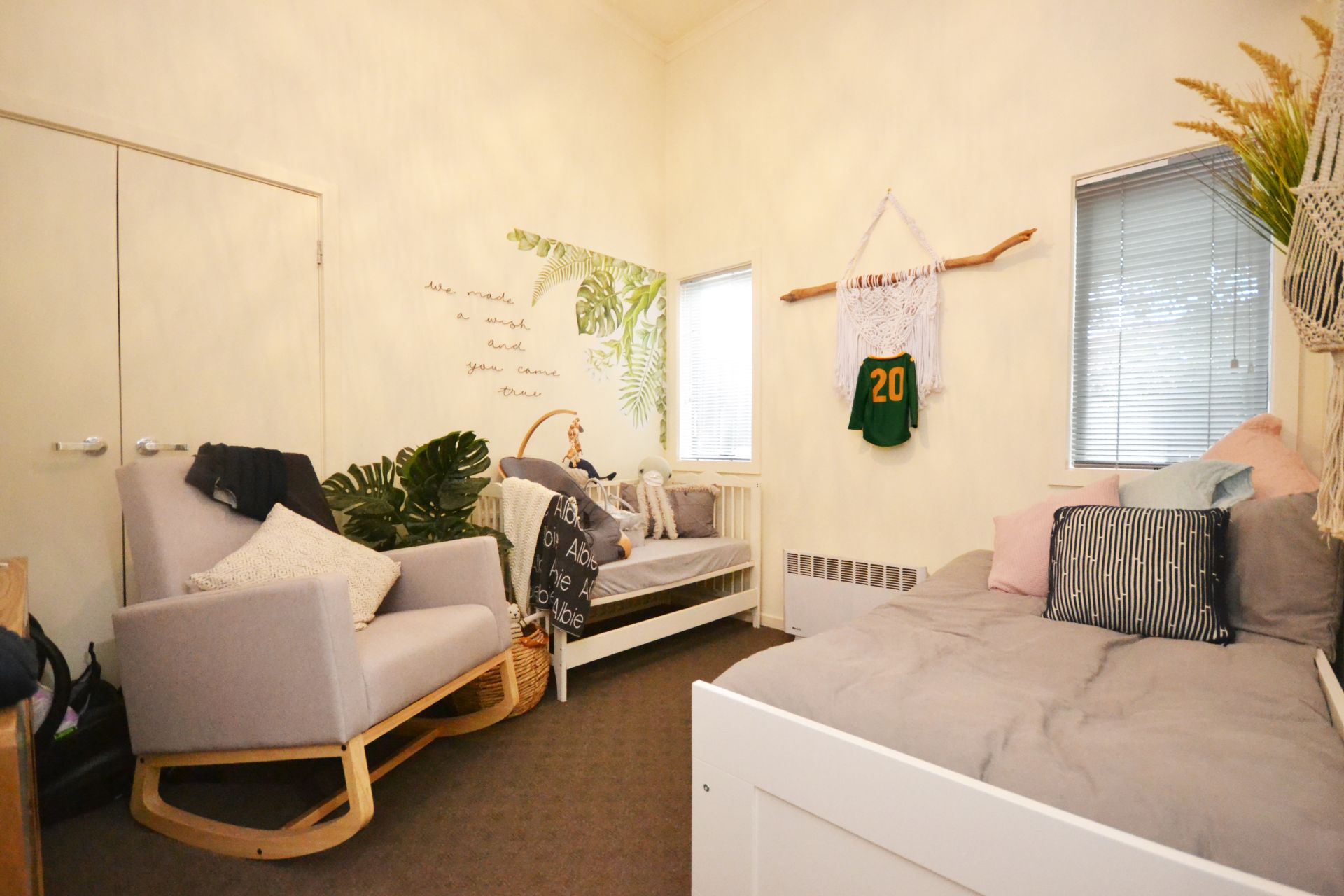 CONTEMPORARY DELIGHT