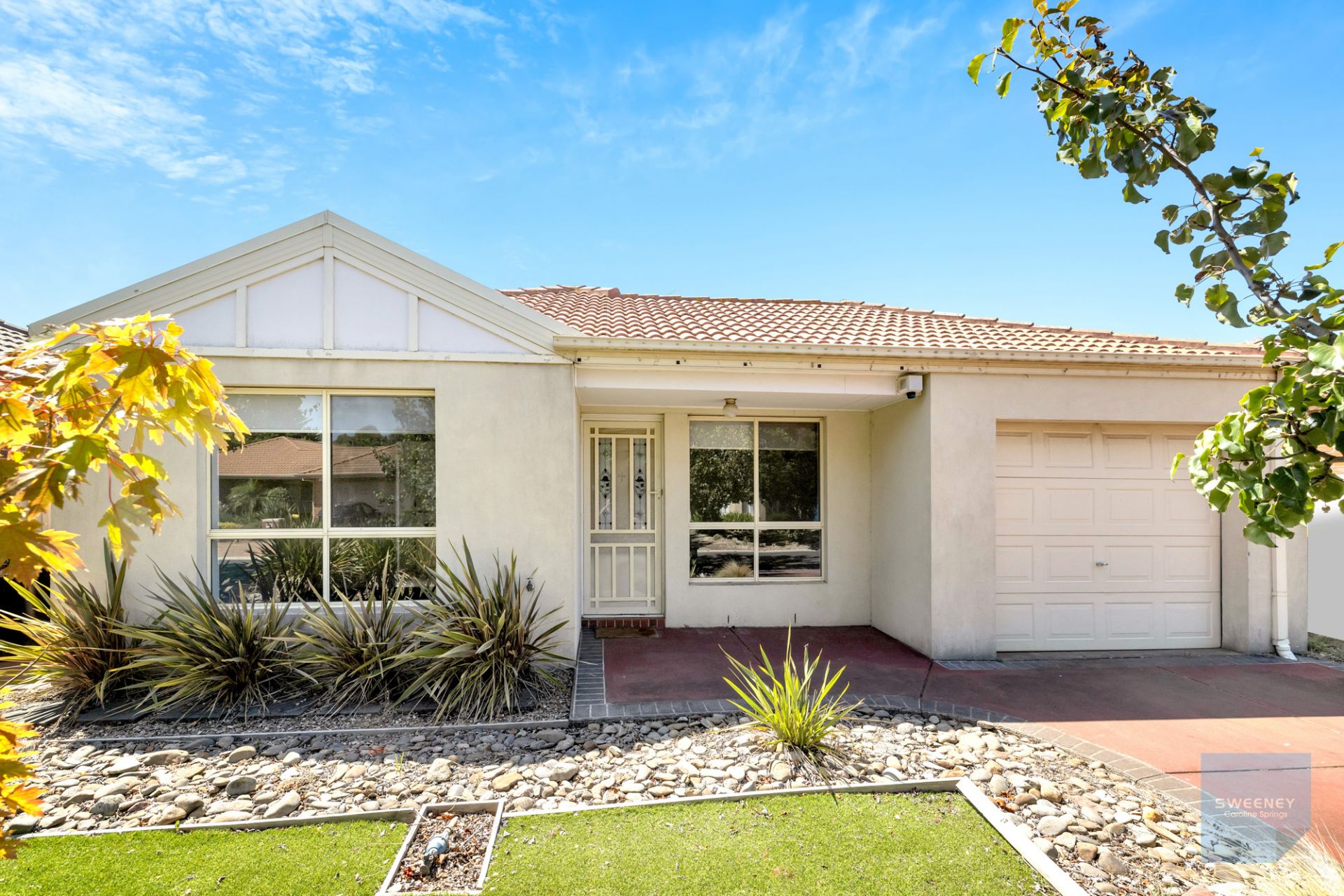 31 Kyneton Circuit, Caroline Springs - Thumbnail 2