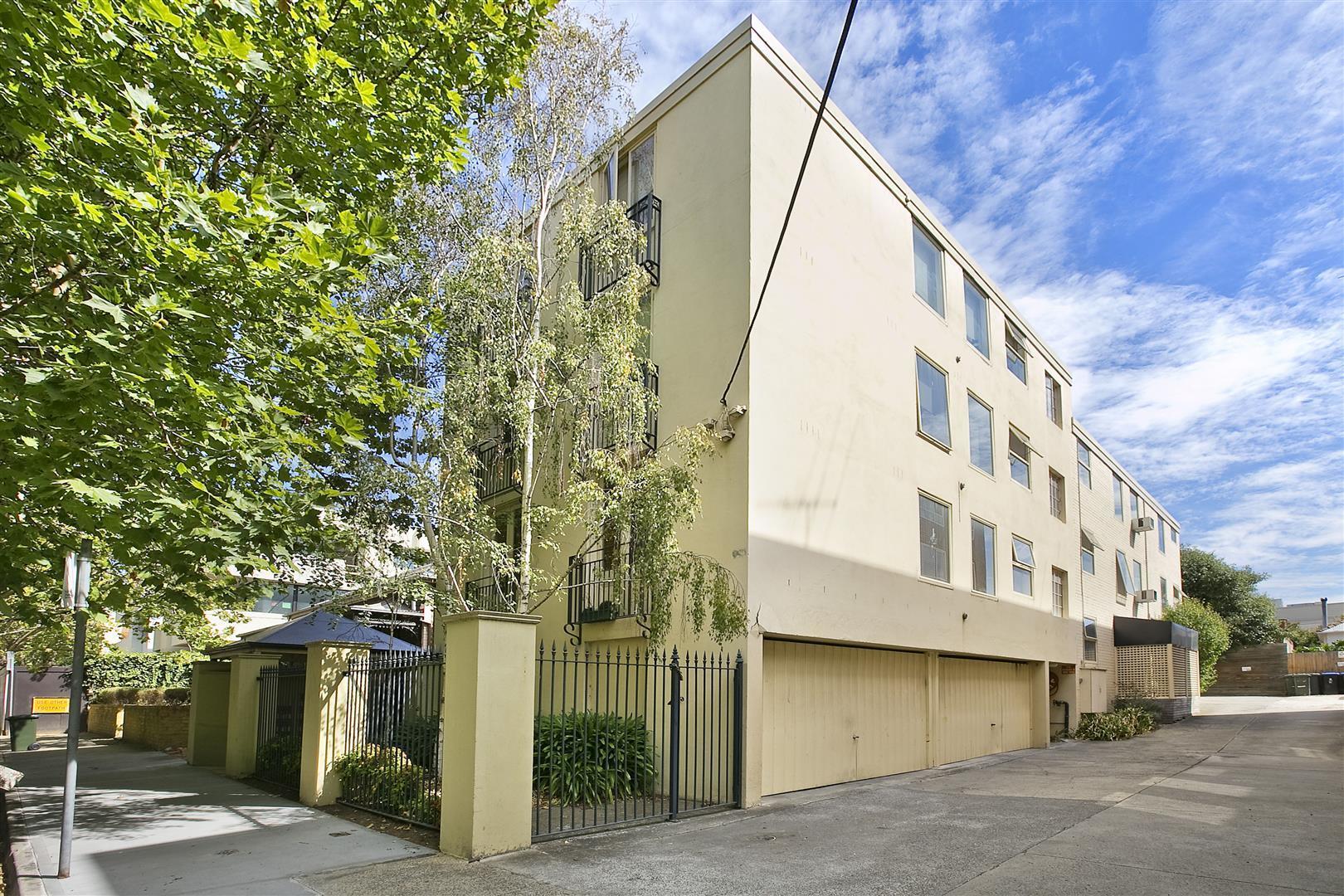 Real Estate For Sale 2/59 Davis Avenue South Yarra , VIC