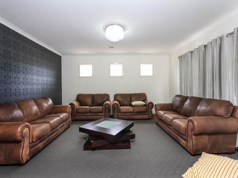 2 Belleville Close, Burnside Heights - Thumbnail 7
