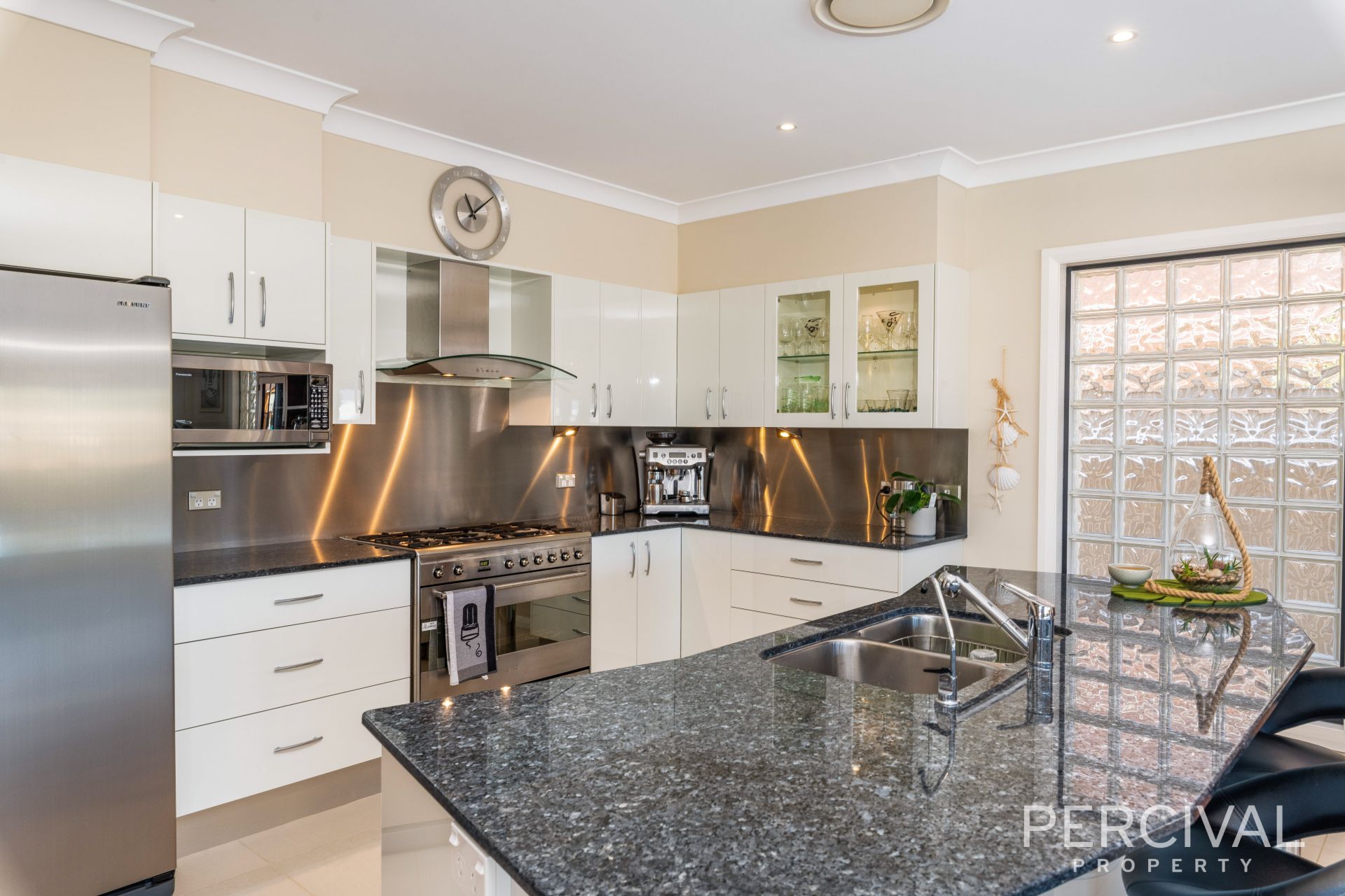 19 Francis Street Port Macquarie NSW, Port Macquarie - Thumbnail 4