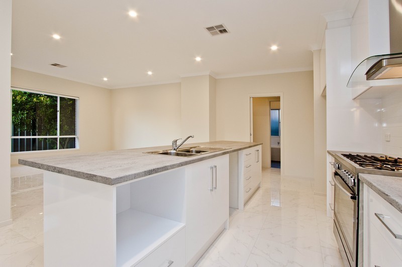 34  Taylors Lane  Mile End 5031