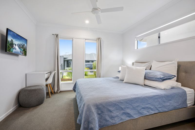 10 Angelou Court, Baringa