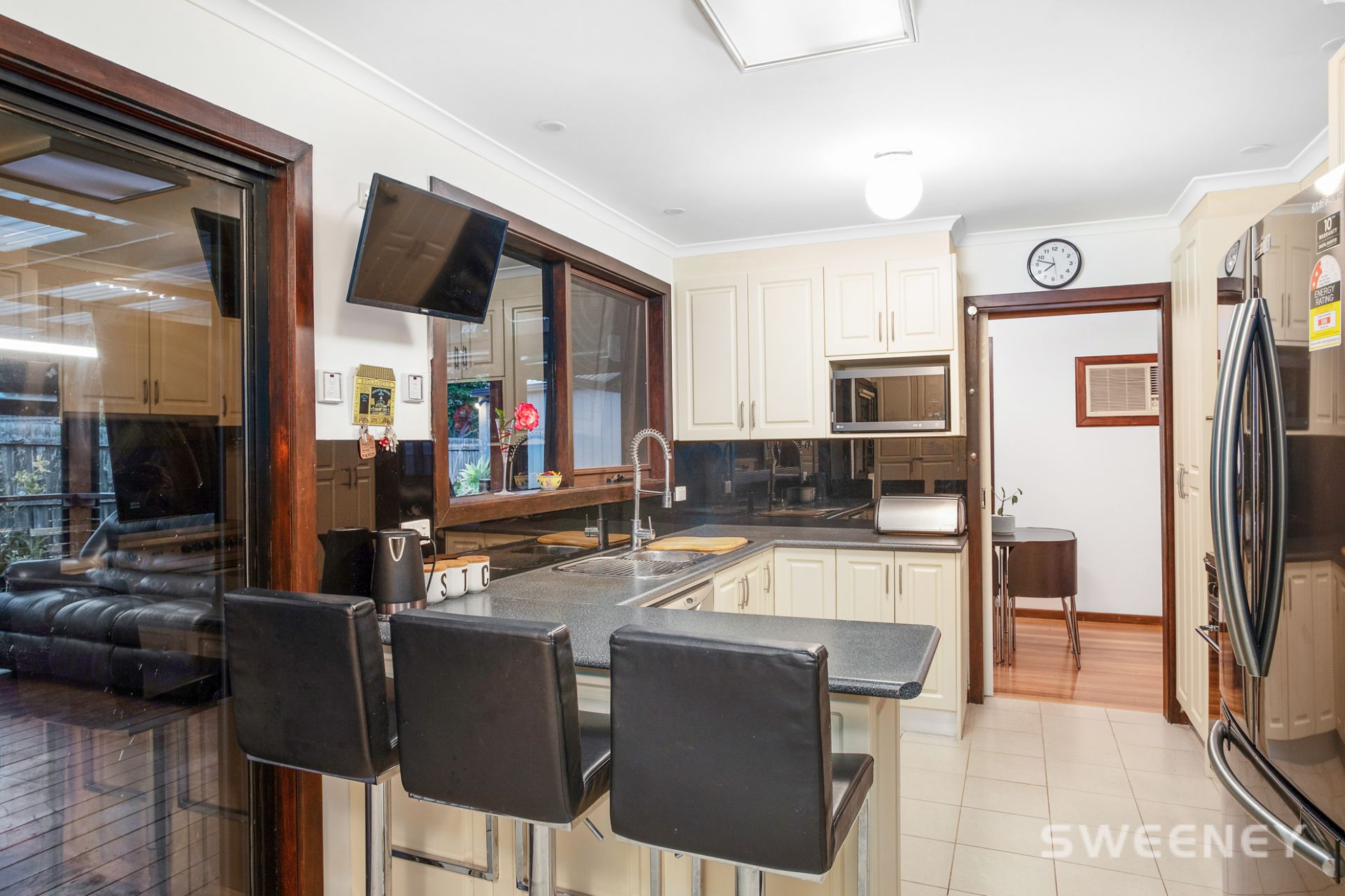 11 Obrien Court, Altona Meadows - Thumbnail 3